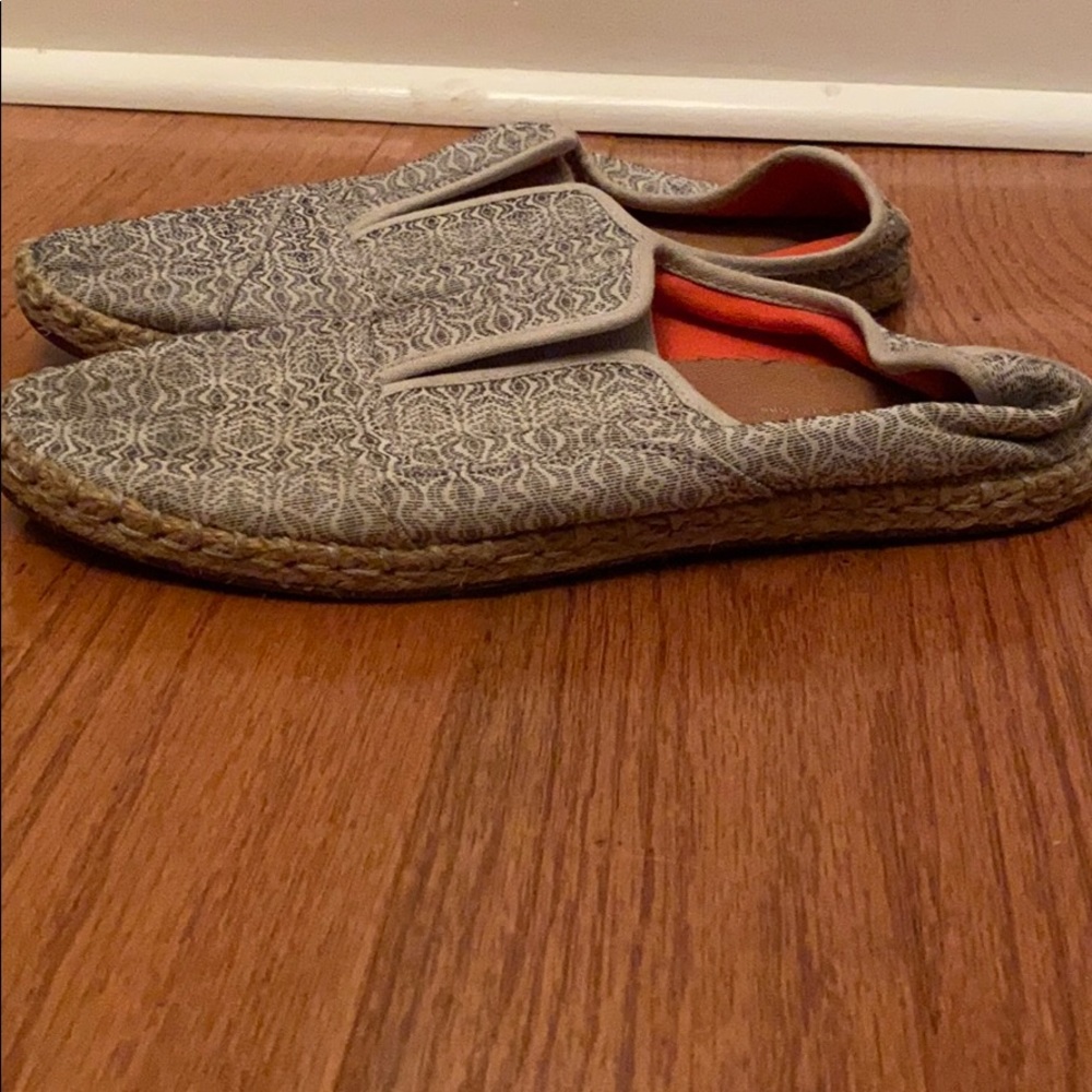 Toms!